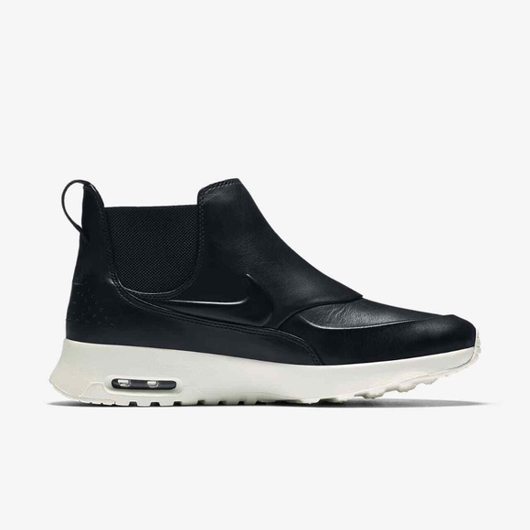 Nike Air Max Thea Mid Womens Boots Black Reflect Silver - Picture 2 of 7